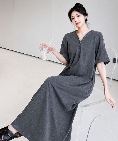 LETee(レティー)の「ゆったりシルエットで体型カバーも叶う。大人のリラックス半袖ワンピース(ワンピース・レディース・カーキ/グレー/ブラック・FREE)」の13枚目の写真