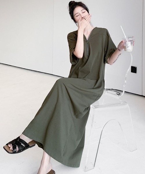 LETee(レティー)の「ゆったりシルエットで体型カバーも叶う。大人のリラックス半袖ワンピース(ワンピース・レディース・カーキ/グレー/ブラック・FREE)」の16枚目の写真