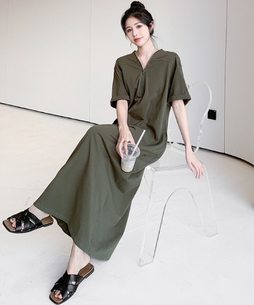 LETee(レティー)の「ゆったりシルエットで体型カバーも叶う。大人のリラックス半袖ワンピース(ワンピース・レディース・カーキ/グレー/ブラック・FREE)」の18枚目の写真