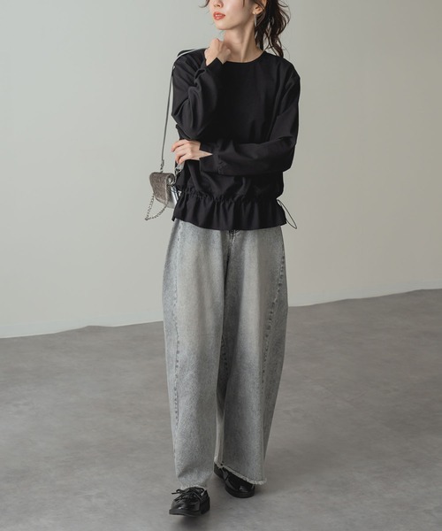 ANNA LUNA(アンナルナ)の「【ANNA LUNA】 ストレッチ 素材 で着心地◎裾異素材 フリル プルオーバー(Tシャツ/カットソー・レディース・グレー/ブラック・MEDIUM)」の3枚目の写真