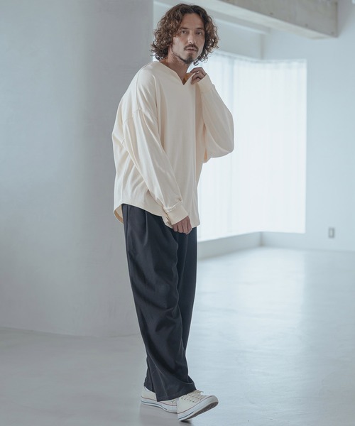Magine（マージン）の「mlt5773-Heavyweight Open-End Jersey Key Neck T-Shirt キーネックTシャツ(MGN-263-027)（Tシャツ/カットソー・メンズ・ブラック/キナリ・44/46/48）」の9枚目の写真