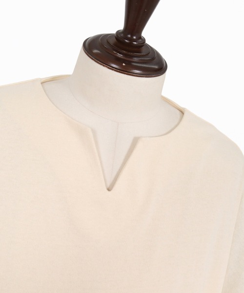 Magine（マージン）の「mlt5773-Heavyweight Open-End Jersey Key Neck T-Shirt キーネックTシャツ(MGN-263-027)（Tシャツ/カットソー・メンズ・ブラック/キナリ・44/46/48）」の15枚目の写真