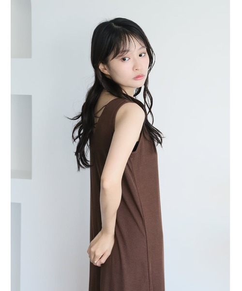 fifth(フィフス)の「バッククロスデザインノースリーブリブワンピース(ワンピース・レディース・ブラウン/ブラック・M)」の19枚目の写真