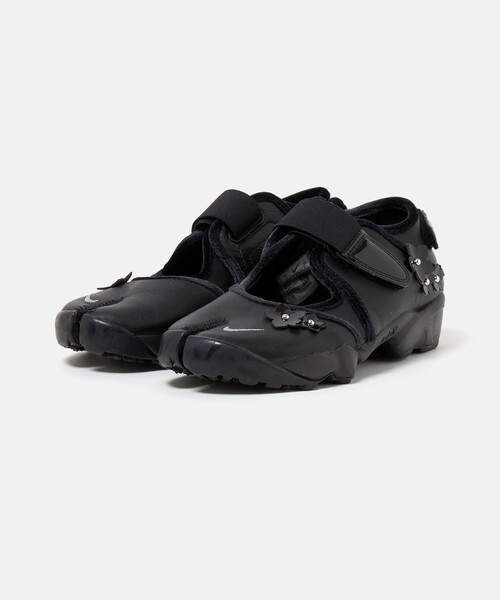 NIKE(ナイキ)の「<NIKE>エアリフト フラワー スニーカー(スニーカー・レディース・ブラック・25cm/22cm/23cm/26cm/24cm)」の2枚目の写真