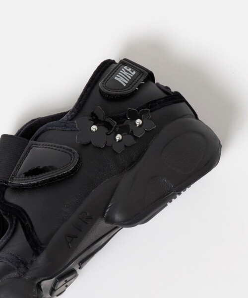 NIKE(ナイキ)の「<NIKE>エアリフト フラワー スニーカー(スニーカー・レディース・ブラック・25cm/22cm/23cm/26cm/24cm)」の9枚目の写真