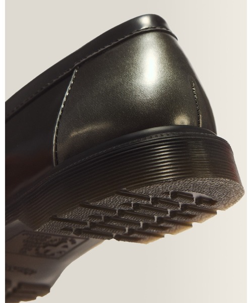 Dr. Martens(ドクターマーチン)の「Dr. Martens/ドクターマーチン MAYFARE ローファー 42847020(ローファー・メンズ・シルバー・UK5/UK10/UK7/UK8/UK9/UK6/UK4/UK3/UK11)」の9枚目の写真