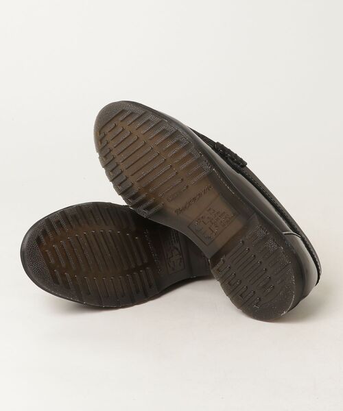 Dr. Martens(ドクターマーチン)の「Dr. Martens/ドクターマーチン MAYFARE ローファー 42847020(ローファー・メンズ・シルバー・UK5/UK10/UK7/UK8/UK9/UK6/UK4/UK3/UK11)」の2枚目の写真