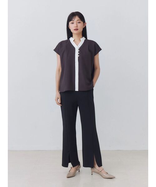 TONAL(トーナル)の「360°ストレッチスリムフレアパンツ(スラックス・レディース・ライトグレー/ブラック/ネイビー・MEDIUM/LARGE/SMALL)」の12枚目の写真