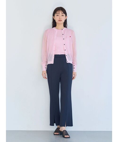 TONAL(トーナル)の「360°ストレッチスリムフレアパンツ(スラックス・レディース・ライトグレー/ブラック/ネイビー・MEDIUM/LARGE/SMALL)」の15枚目の写真