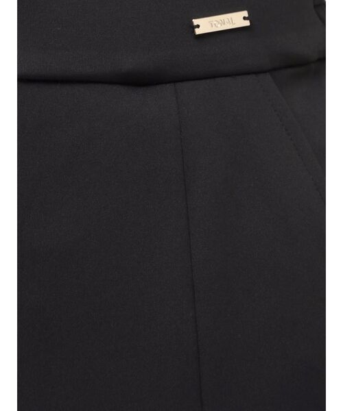 TONAL（トーナル）の「360°ストレッチスリムフレアパンツ（スラックス・レディース・ライトグレー/ブラック/ネイビー・MEDIUM/LARGE/SMALL）」の4枚目の写真