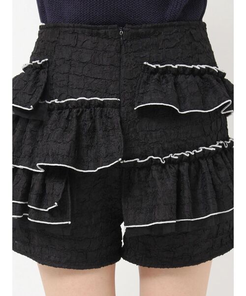 CALNAMUR（カルナムール）の「ティアードパンツ（その他パンツ・レディース・ブラック/ホワイト・SMALL/MEDIUM）」の8枚目の写真