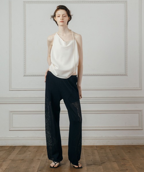 CREDONA(クレドナ)の「HOLTER NECK TOPS/ホルター ネック トップス(Tシャツ/カットソー・レディース・ブラック/ホワイト/ベージュ・FREE)」の14枚目の写真