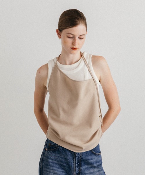 CREDONA(クレドナ)の「HOLTER NECK TOPS/ホルター ネック トップス(Tシャツ/カットソー・レディース・ブラック/ホワイト/ベージュ・FREE)」の16枚目の写真