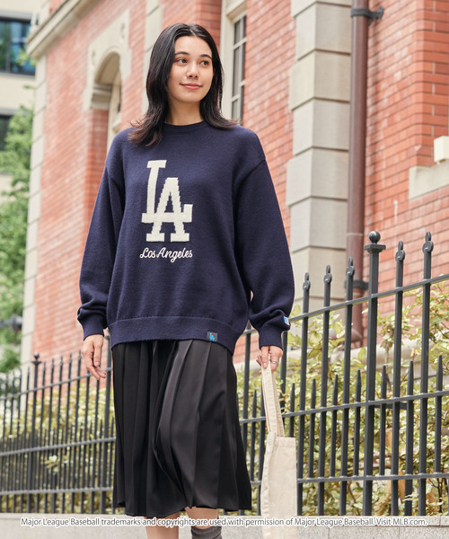 MLB(メジャーリーグベースボール)の「MLB Jacquard Logo Mohair Touch Knit / MLB別注 ジャガードロゴ刺繍 モヘアタッチニット<帯電防止/マシンウォッシャブル>(ニット/セーター・メンズ・ダークブラウン/アッシュグレー/アイボリー/ダークネイビー・S/M/L)」の14枚目の写真