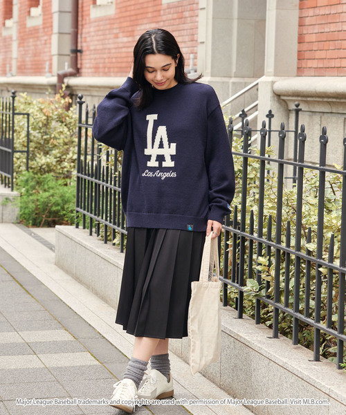 MLB(メジャーリーグベースボール)の「MLB Jacquard Logo Mohair Touch Knit / MLB別注 ジャガードロゴ刺繍 モヘアタッチニット<帯電防止/マシンウォッシャブル>(ニット/セーター・メンズ・ダークブラウン/アッシュグレー/アイボリー/ダークネイビー・S/M/L)」の19枚目の写真