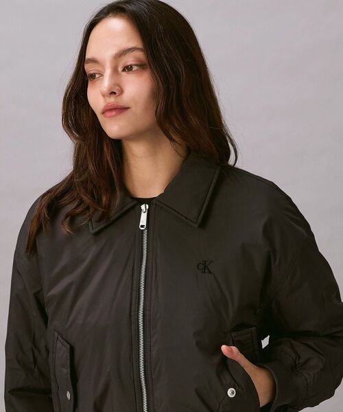 Calvin Klein(カルバン・クライン)の「【ブランド公式】パデッドボンバージャケット(ブルゾン・レディース・ブラック・M/S/XS)」の6枚目の写真