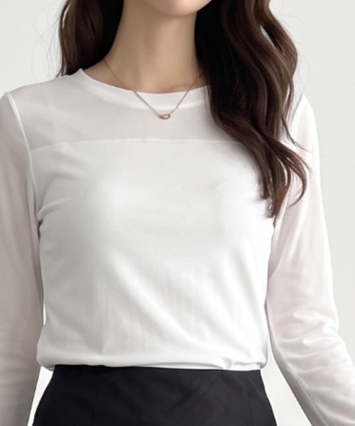 umune(ウムネ)の「シアー切り替えが華やぐ♪レイヤードに活躍するフェミニンカットソー(Tシャツ/カットソー・レディース・オフホワイト/ブラック/ブラウン・FREE)」の2枚目の写真