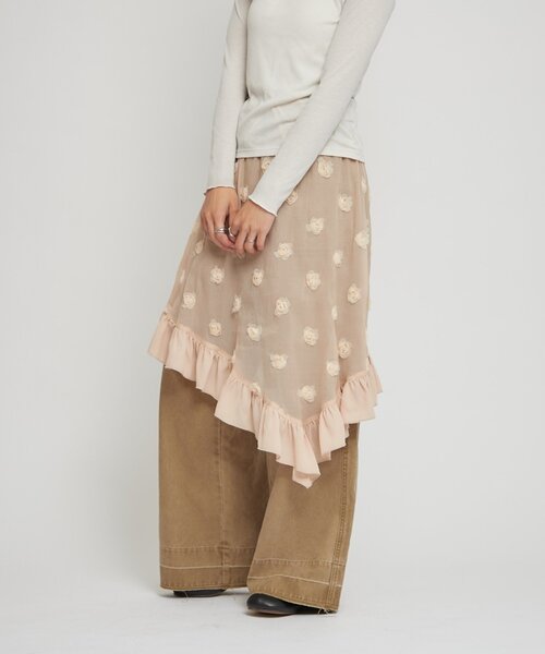WILLOW(ウィロー)の「【willow】フラワーヘムラインレイヤードスカート(スカート・レディース・ブラック/ベージュ・ONE SIZE)」の14枚目の写真
