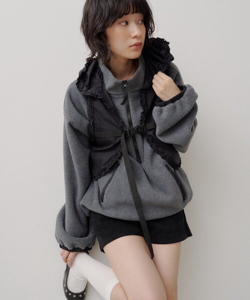 Kastane(カスタネ)の「【8.28(金)17:00~8.30(日)23:59限定発売】limited frill vest(ベスト・レディース・カーキ/ブラック・FREE)」の9枚目の写真