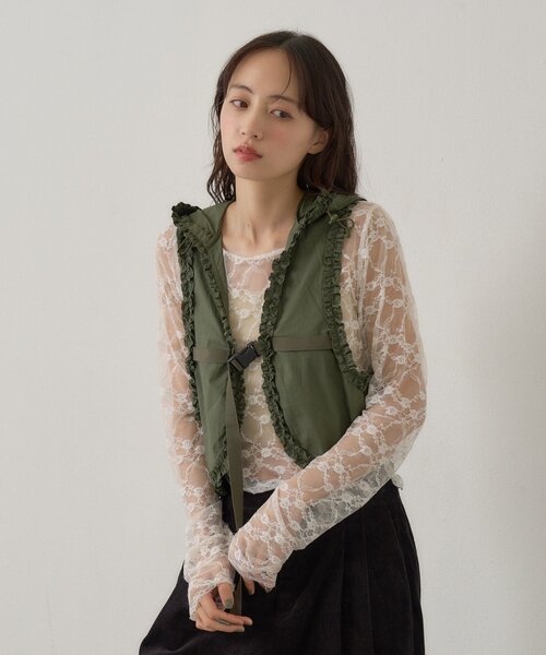 Kastane(カスタネ)の「【8.28(金)17:00~8.30(日)23:59限定発売】limited frill vest(ベスト・レディース・カーキ/ブラック・FREE)」の6枚目の写真