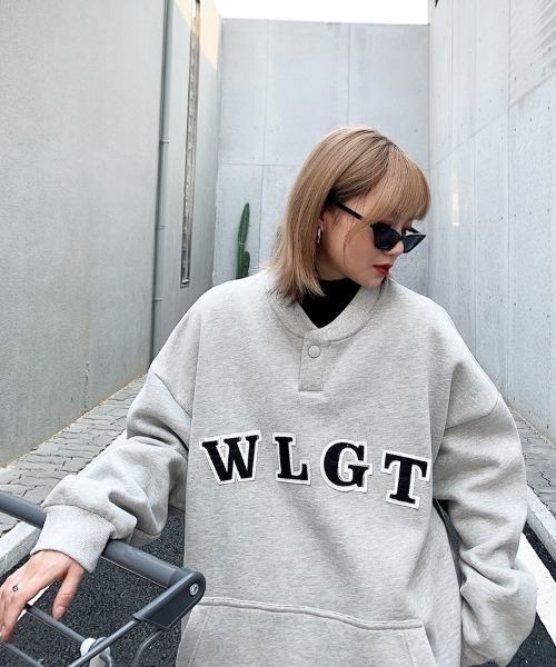 Dalfwin(ダールフィン)の「WLGTパッチロゴ裾ドローストリングヘンリーネックスウェット(スウェット・レディース・グレー/アーミー・FREE)」の7枚目の写真