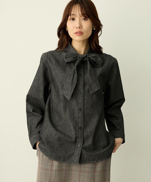Petit Honfleur（プチオンフルール）の「デニムボウタイブラウス（シャツ/ブラウス・レディース・ネイビー/ブラック・9号/11号/13号）」の9枚目の写真
