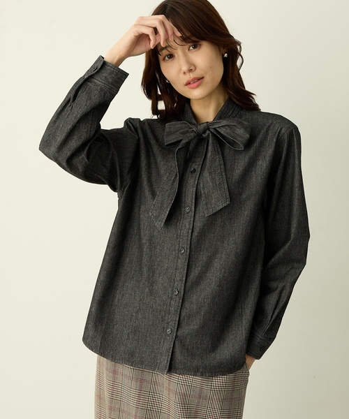 Petit Honfleur（プチオンフルール）の「デニムボウタイブラウス（シャツ/ブラウス・レディース・ネイビー/ブラック・9号/11号/13号）」の11枚目の写真