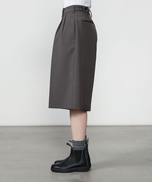Morris & Sons(モリスアンドサンズ)の「MORRIS & SONS | 2タック ショートパンツ WOMEN(その他パンツ・レディース・ブラウン/グレー・0/1)」の10枚目の写真
