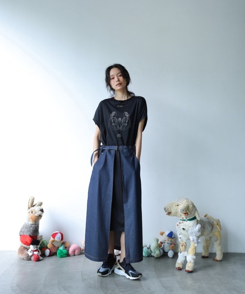 BEDSIDEDRAMA(ベットサイドドラマ)の「bedsidedrama/ベッドサイドドラマ/WRAP JEANS APRON(スカート・レディース・インディゴブルー/ブラック・1)」の1枚目の写真