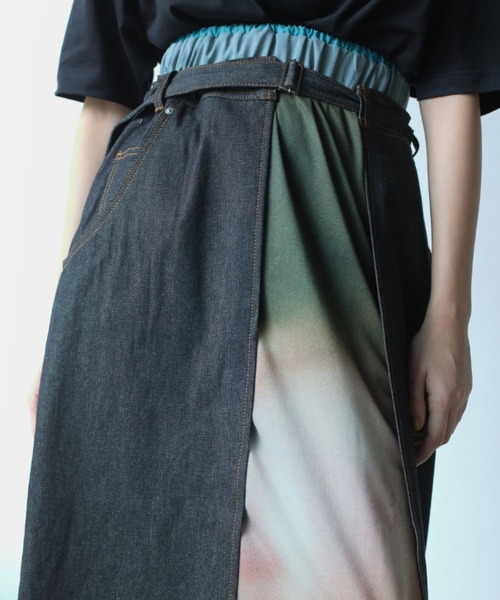 BEDSIDEDRAMA(ベットサイドドラマ)の「bedsidedrama/ベッドサイドドラマ/WRAP JEANS APRON(スカート・レディース・インディゴブルー/ブラック・1)」の6枚目の写真