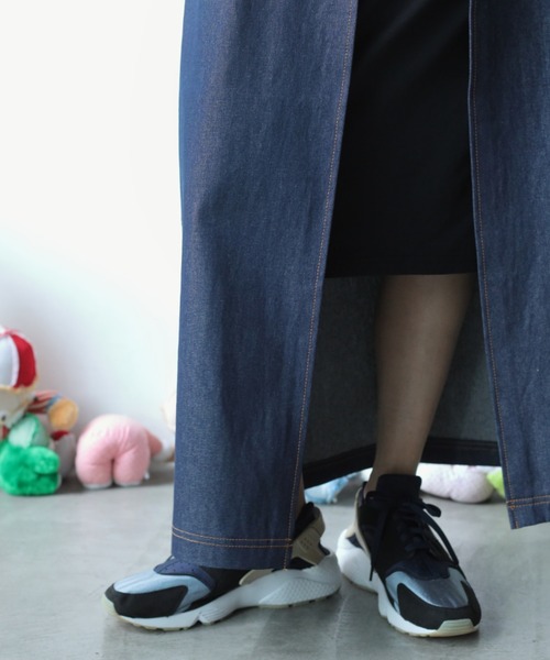 BEDSIDEDRAMA(ベットサイドドラマ)の「bedsidedrama/ベッドサイドドラマ/WRAP JEANS APRON(スカート・レディース・インディゴブルー/ブラック・1)」の17枚目の写真