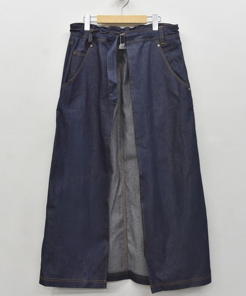 BEDSIDEDRAMA(ベットサイドドラマ)の「bedsidedrama/ベッドサイドドラマ/WRAP JEANS APRON(スカート・レディース・インディゴブルー/ブラック・1)」の18枚目の写真