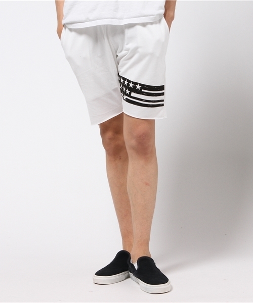 VENCEEXCHANGE(ヴァンスエクスチェンジ)の「ミニ裏毛星条旗プリントショーツ(その他パンツ・メンズ・オフホワイト/グレー/ブラック・MEDIUM/LARGE)」の2枚目の写真