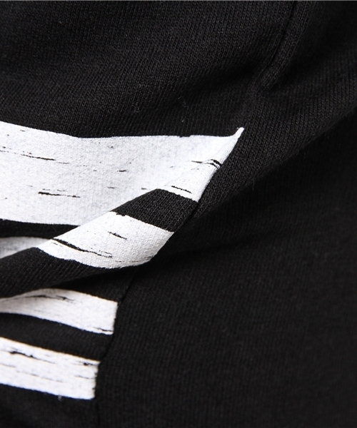 VENCEEXCHANGE(ヴァンスエクスチェンジ)の「ミニ裏毛星条旗プリントショーツ(その他パンツ・メンズ・オフホワイト/グレー/ブラック・MEDIUM/LARGE)」の11枚目の写真