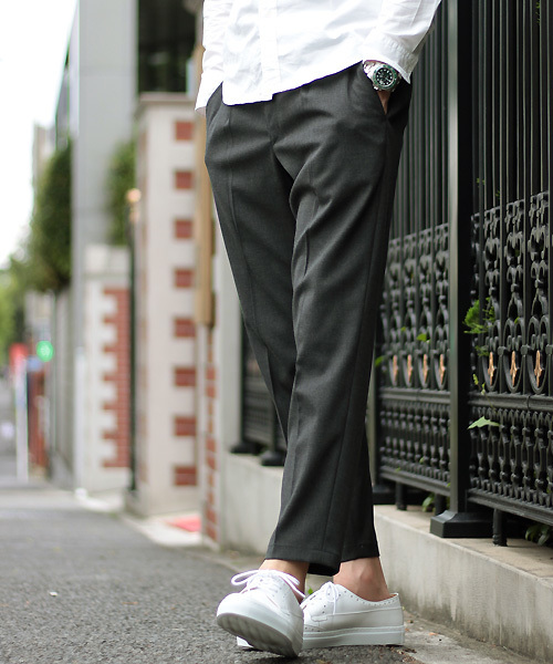 ESSENTIAL GARMENT MEN'S BIGI（エッセンシャルガーメントメンズビギ）の「【2016-17 A/W新作】ストレッチイージースラックス T/R（その他パンツ・メンズ・ネイビー/チャコールグレー・S/M）」の2枚目の写真