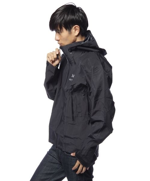 BEAMS(ビームス)の「ARC'TERYX / “BETA AR JACKET”(ブルゾン・メンズ・ブラック/ダークグリーン・X-SMALL/SMALL/MEDIUM)」の6枚目の写真