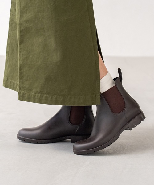 menue(メヌエ)の「サイドゴア 防水 レインブーツ(レインシューズ・レディース・グレー/ネイビー/ブラック/カーキ/ダークブラウン/ベージュ/アイボリー・LL/M/SS/3L/L/S/5L/6L/4L/19.0cm/21.0cm/20.0cm/19.5cm/21.5cm)」の22枚目の写真