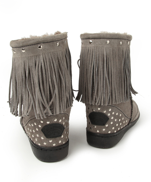 SHIPS for women(シップスフォーウィメン)の「ミネトンカ:シップススペシャル フリンジ(ブーツ・レディース・グレー・5/6/7/8)」の7枚目の写真