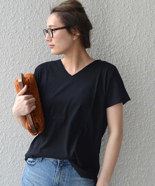 SHIPS Days（シップスデイズ）の「SHIPS Days STANDARD: ソフトコットン Vネック TEE（Tシャツ/カットソー・レディース・ブラック/ネイビー/ライトグレー/ホワイト/ベージュ系その他/ピンク・M～Ｌ/S～Ｍ）」の3枚目の写真