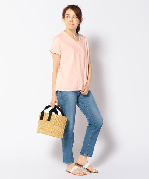 SHIPS Days（シップスデイズ）の「SHIPS Days STANDARD: ソフトコットン Vネック TEE（Tシャツ/カットソー・レディース・ブラック/ネイビー/ライトグレー/ホワイト/ベージュ系その他/ピンク・M～Ｌ/S～Ｍ）」の13枚目の写真
