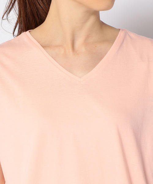 SHIPS Days（シップスデイズ）の「SHIPS Days STANDARD: ソフトコットン Vネック TEE（Tシャツ/カットソー・レディース・ブラック/ネイビー/ライトグレー/ホワイト/ベージュ系その他/ピンク・M～Ｌ/S～Ｍ）」の14枚目の写真