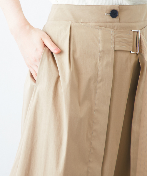 STUDIOUS（ステュディオス）の「ダブルベルトラップスカート（スカート・レディース・ベージュ/バーガンディー・0/1）」の10枚目の写真