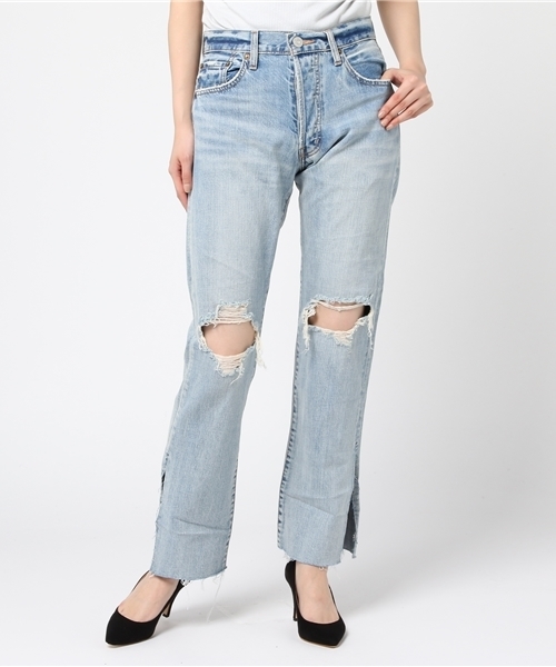 MOUSSY(マウジー)の「KNEE RIPPED STRAIGHT(デニムパンツ・レディース・ブラック/ライトブルー・26inch/25inch/24inch/23inch)」の13枚目の写真