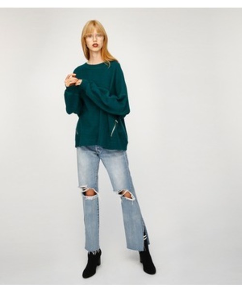 MOUSSY(マウジー)の「KNEE RIPPED STRAIGHT(デニムパンツ・レディース・ブラック/ライトブルー・26inch/25inch/24inch/23inch)」の11枚目の写真