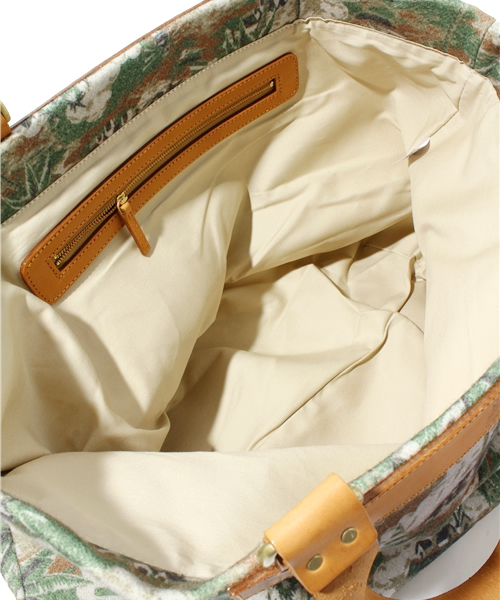 beautiful people（ビューティフルピープル）の「beautiful people/w.aloha-camouflage tote（トートバッグ・メンズ・オリーブ・FREE）」の7枚目の写真