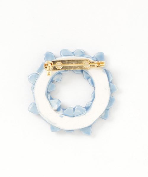 tone(トーン)の「irodori/花のbroach(ニチニチソウ)水色(ブローチ/コサージュ・レディース・サックスブルー・FREE)」の2枚目の写真