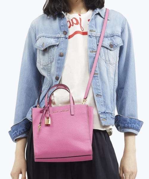 MARC JACOBS（マークジェイコブス）の「THE GRIND/ザ グラインド ミニ グラインド ショッパー トート（トートバッグ・レディース・ホワイト/グレー/ピンク/その他/ブラック×ゴールド/アッシュ・ONE SIZE）」の5枚目の写真