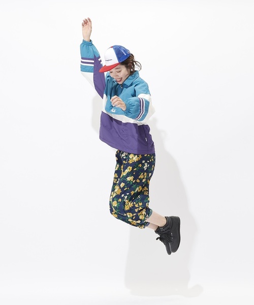 FILA（フィラ）の「【FILA】【ライトオン40周年記念別注モデル】ナイロンプルオーバー（パーカー・レディース・レッド/グリーン・ﾌﾘ-）」の10枚目の写真