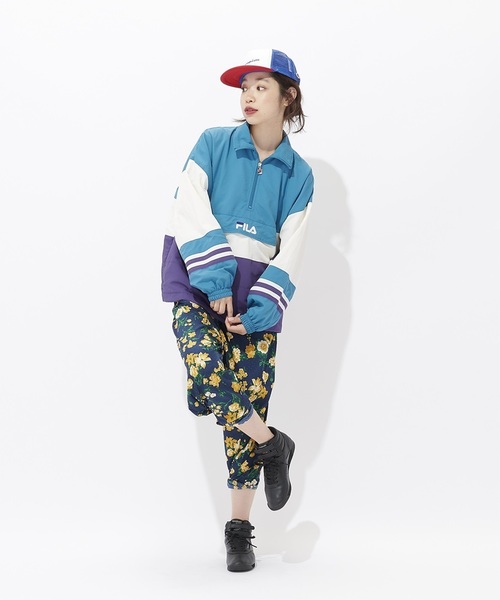 FILA（フィラ）の「【FILA】【ライトオン40周年記念別注モデル】ナイロンプルオーバー（パーカー・レディース・レッド/グリーン・ﾌﾘ-）」の11枚目の写真