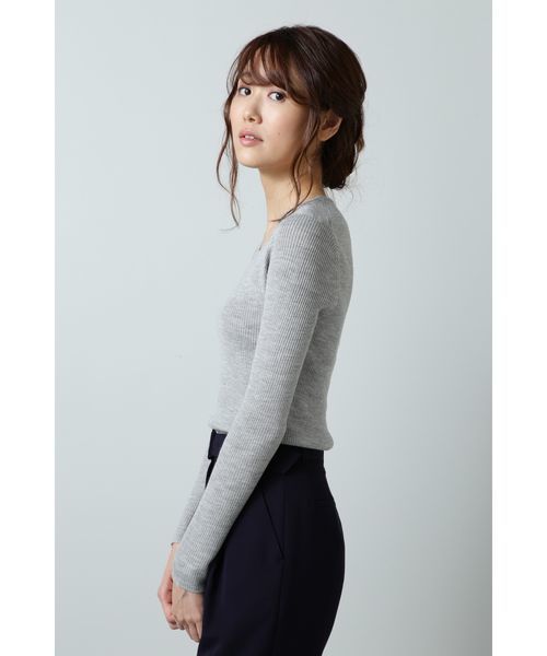 NATURAL BEAUTY BASIC（ナチュラルビューティーベーシック）の「【雑誌掲載】ウォッシャブルウールブレンドリブニット（ニット/セーター・レディース・ブラック/グレー/オフホワイト/ホワイト系その他/イエロー系その他・MEDIUM）」の20枚目の写真